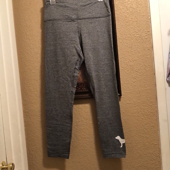 New in packaging PINK Victoria’s Secret Cozy Leggings 78% polyester 22% elastane - Picture 7 of 13